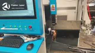 Fast pipe laser cutting machine with automatic loading system