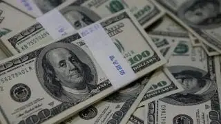 Most Americans living paycheck to paycheck