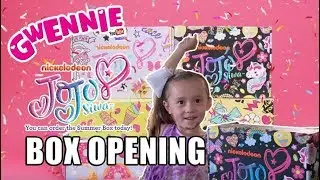 The Jojo Siwa Box | Get Your Jojo Subscription Box&lrm; | Toy Unboxing - This is Gwennie