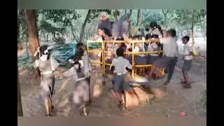 Students of Ideal English medium Nursery and lower primary school's Annual picnic to Karwar