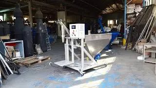 Dozownik ślimakowy DPS-250 do materiał&oacute;w sypkich