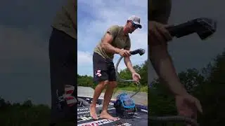 SHAVING CREAM on your Boat Carpet!? #cleaningyourboat #bassboat #phoenixbassboat #barbasol