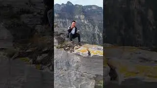 Shanxi Province Huguan Jiguan Peak#Shorts #amazingchina