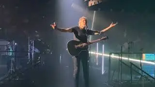 Roger Waters Concert Overview Video (former member of the Pink Floyd Band)