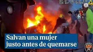 Un espectacular v&iacute;deo muestra como un polic&iacute;a americano salva a una mujer de un incendio en su coche