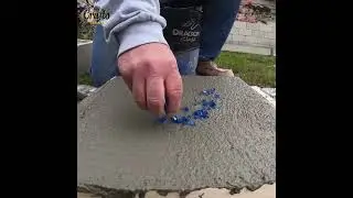DIY Glass Concrete Stepping Stone Pavers