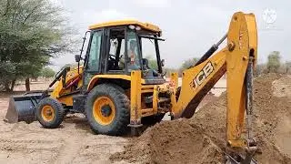 Jcb 3dx machine working for farm in water tank