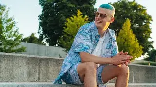 ŚMIESZEK - SIEDZĘ I MYŚLĘ