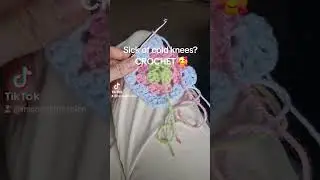 Ripped jeans crochet hack! #goviral #crochet #handmade #fashion #lifehacks #relaxing