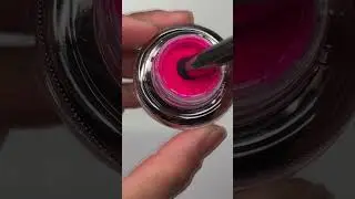 Red Nails at Home in Minutes with Sistaco