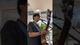 Ngamen di Mall