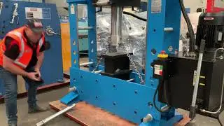 STEELMASTER SM HEPM Series Industrial Presses Table Raise & Lower Overview