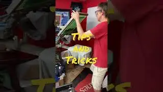 Screen printing technique for a super clean print. #shorts #screenprinter #customtshirts #printshop