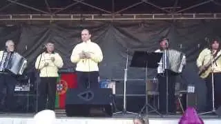 CONJUNTO NELLY CORREIA  MONTANHA AZUL CANTA TONY  LYTO EM OLIVEIRA DO BAIRRO
