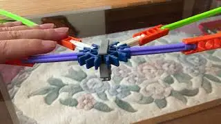 How to make a bow in K&rsquo;nex