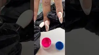 Watch me use the neon pigment powders to create this fun end of summer nail design ☺️✨ #neonnails