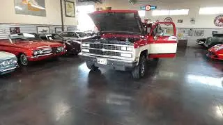 1989 Chevy Suburban 4x4 at the Sun Valley Auto Club