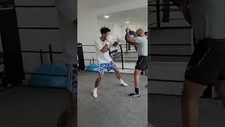 Bang bang #BoxingLife #FightForGlory #TheRingChronicles #BoxingTraining #KnockoutMoments