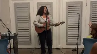 Simmone Mariah 