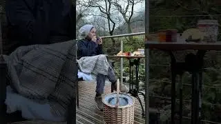 An alfresco breakfast at Woodlands Glencoe #nature #travel #cabin #luxury #hottub #lodge