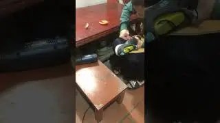 Attaching new soles to the shoes,my favorite step.d&aacute;n bộ đế mới cho đ&ocirc;i gi&agrave;y, bước y&ecirc;u th&iacute;ch của t&ocirc;i