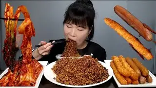 Spicy, ramen, kimchi, mukbang.