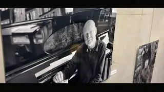 Bob de Boer en syn expo : 25 kulturele portretten &uacute;t Frysl&acirc;n