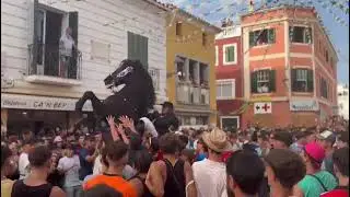 Primer jaleo de las fiestas de Sant Martí. Vídeo: Karlos Hurtado