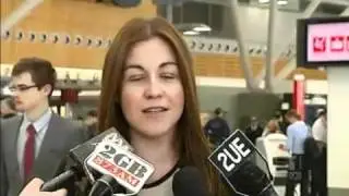 Qantas staff strike over pay dispute