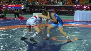 Qual. WW - 54 kg: M. LAAKSO (FIN) v. E. VAHLA (GRE)