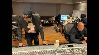 Dr.Dre и Snoop Dogg записываются вместе в студии!