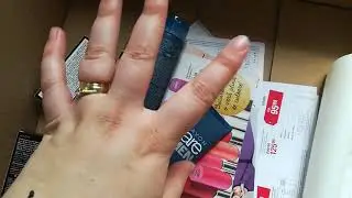 Unboxing Avon C 7/2019