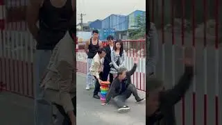 Unite against line cutters | MUSCLE MAN | #namphuong #muscleman #funny #shorts #hero #kindness