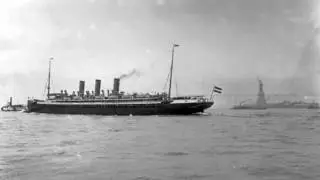 s.s. Augusta Victoria - Hamburg America Line - Snow Waltz