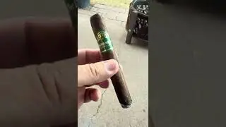 H. Upmann The Banker Robusto 48 x 5.5 ok stick !