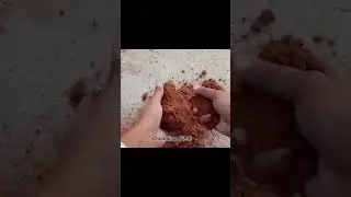 gritty Red dirt crumbling #crunchycrumbles #oddlysatisfying #satisfying #asmr #dustplay