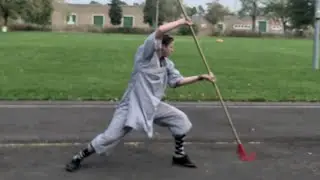 front: Shaolin 13 Spear Form 'Shi San Qiang' 少林十三槍 He Yong Gan