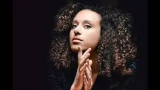 Jodie Devos; 