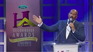 Go backstage at the Neighborhood Awards || STEVE HARVEY