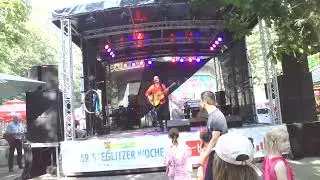 Guitarist doesn't need a band | Tommy Emmanuel | Nine Pound Hammer | Pascal Farin