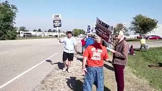 Ford strikes tentative deal to end auto strike