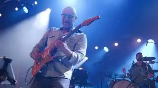 SIX BLADE KNIFE plays Sultans of Swing (Dire Straits)