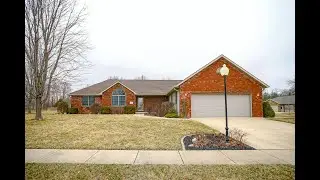2705 Black Oak Dr Pekin IL 61554