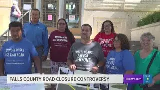 Falls Co. residents protest County Road 493 closure