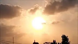 غروب الشمس فوق السحاب مع موسيقي  sunset over clouds with music