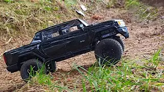 FMS FCX18 Hummer EV // small crawler 1/18 // Second ride in easy terrain