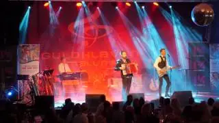 Donald Laitila och Micke Str&ouml;mqvist, Donnez, underh&aring;ller p&aring;  Guldklaven 2015