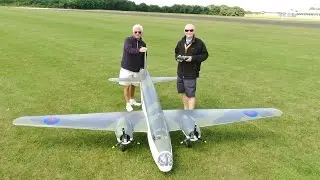 FIVE GIANT SCALE RC VICKERS WELLINGTON BOMBERS DISPLAY AT LMA RAF EAST KIRKBY - 2015