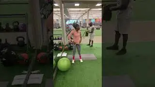 Swiss Ball &  Medicine Ball / Abs & Core Workout 2.0 episode 186