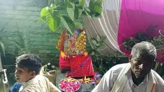 Lal duppata ud gaya vari hava ke chhoke se 